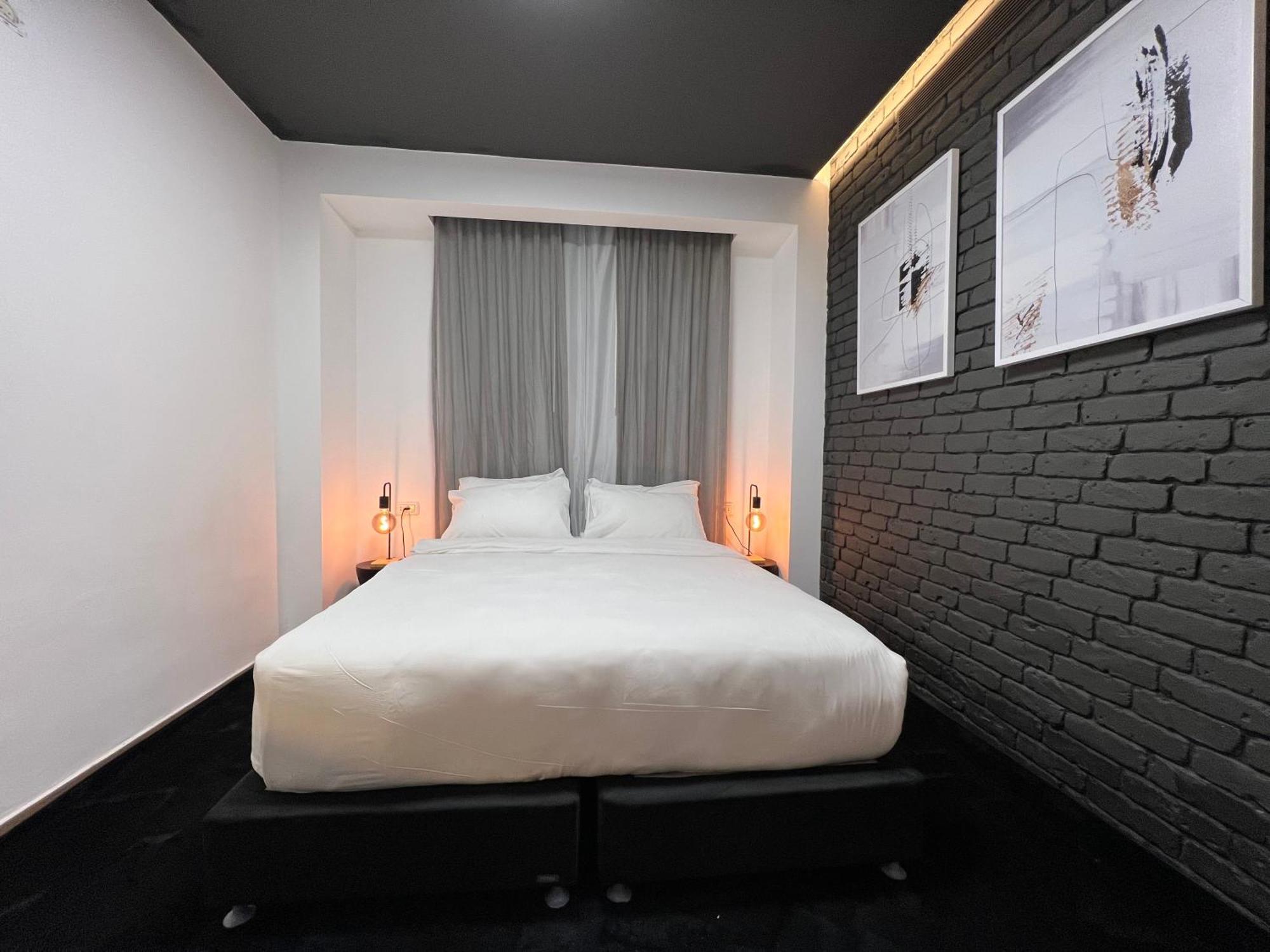 Beer Garden Hotel 텔아비브 외부 사진
