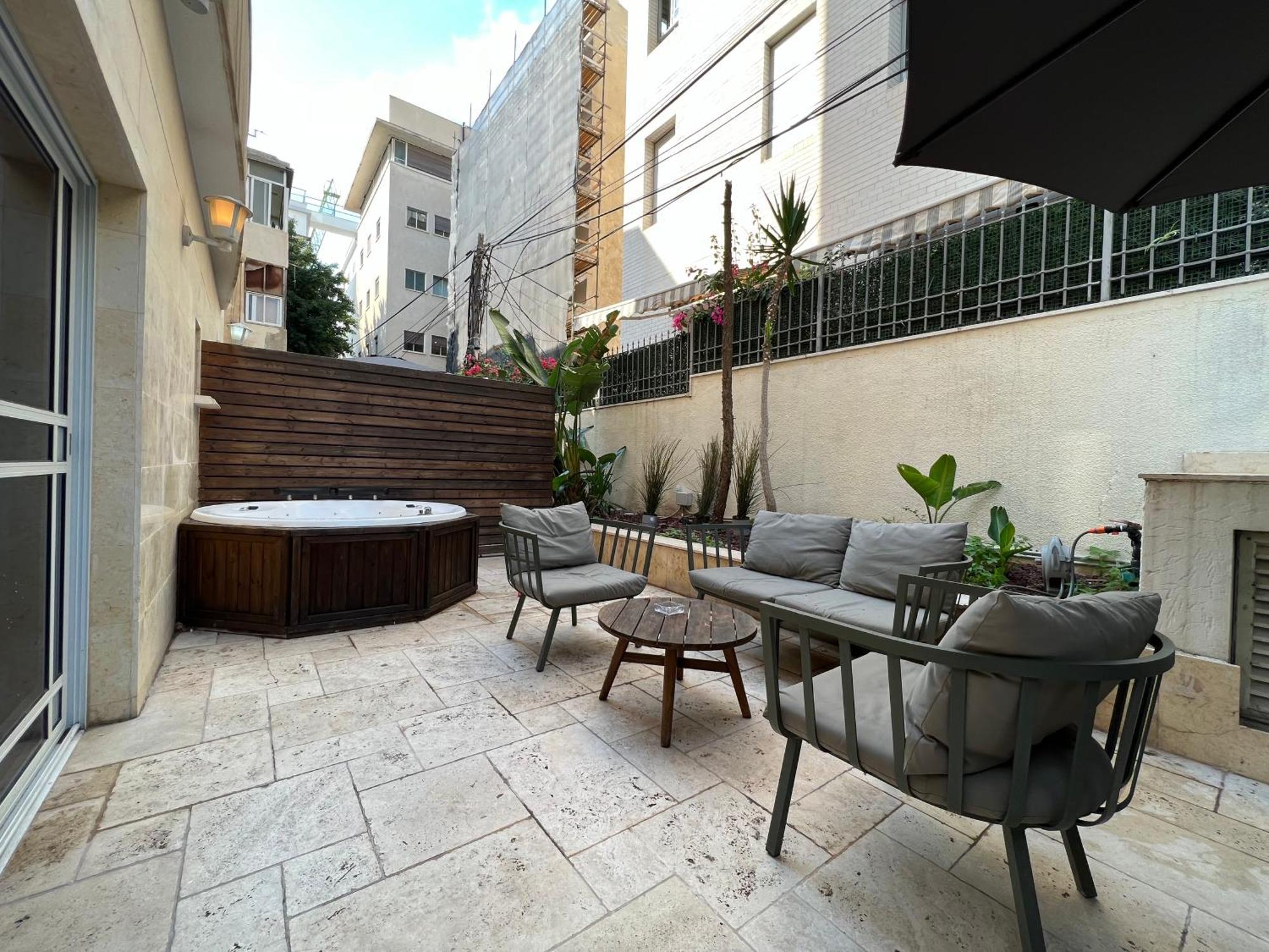 Beer Garden Hotel 텔아비브 외부 사진